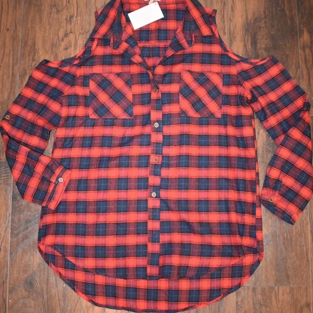 NWT- Emory Park Women Red/Blue Plaid, Long Sleeve, Cut Out Shoulders, Shirt L